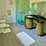 Valona * Vlorë